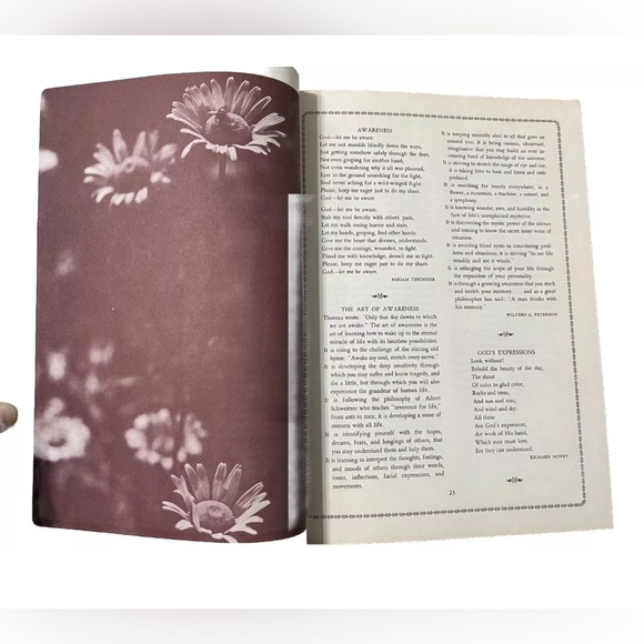 Vintage Inspirational Hardcover Book The Treasure Chest By Charles L Wallis 1965 - Picture 5 of 13